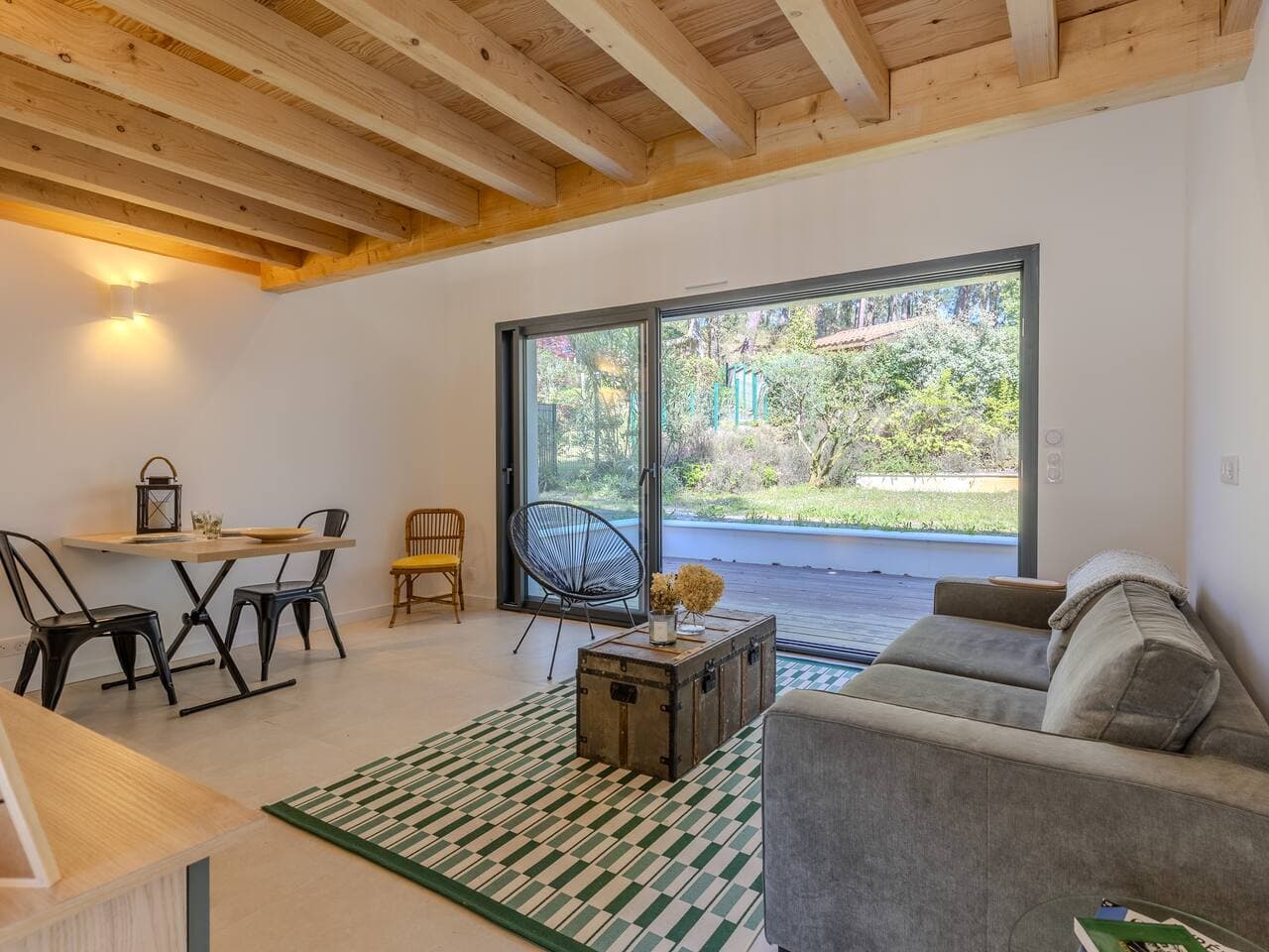 Dépendance privée avec terrasse, location de vacances à Seignosse
